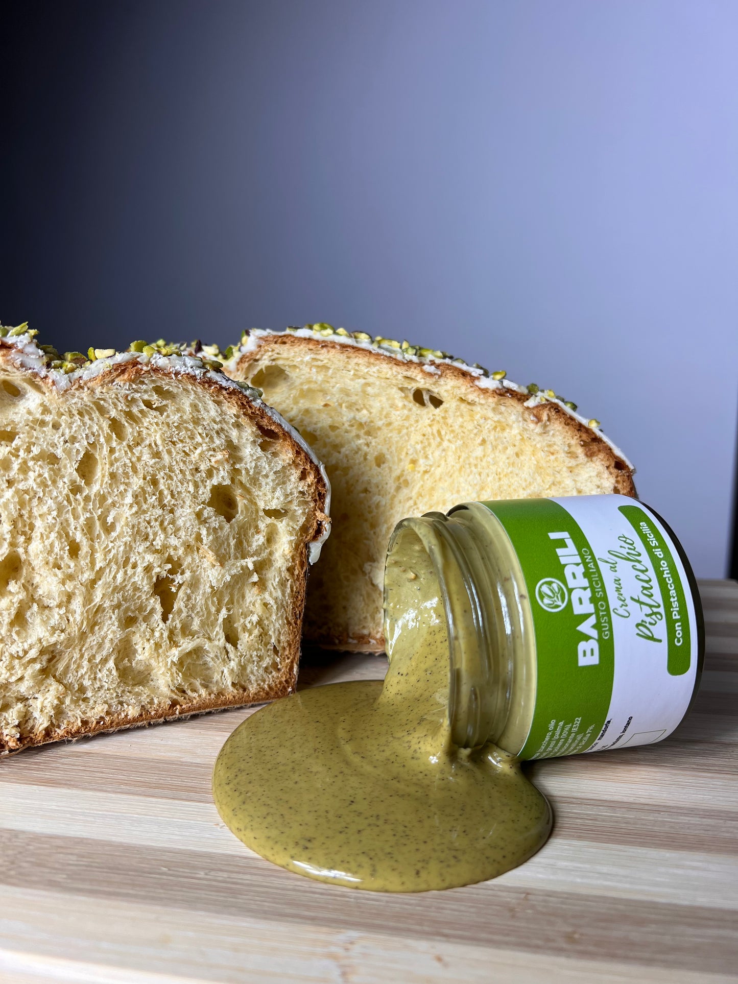 Colomba artigianale al pistacchio con vasetto di crema al pistacchio